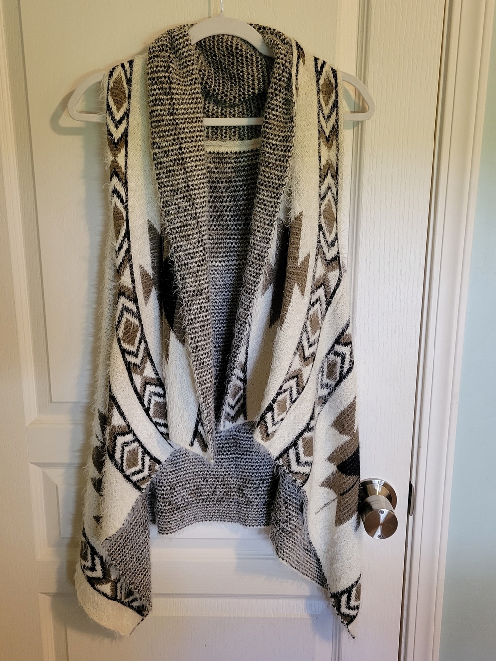 Open Front Aztec Knit Cardigan Vest - Cream and Brown